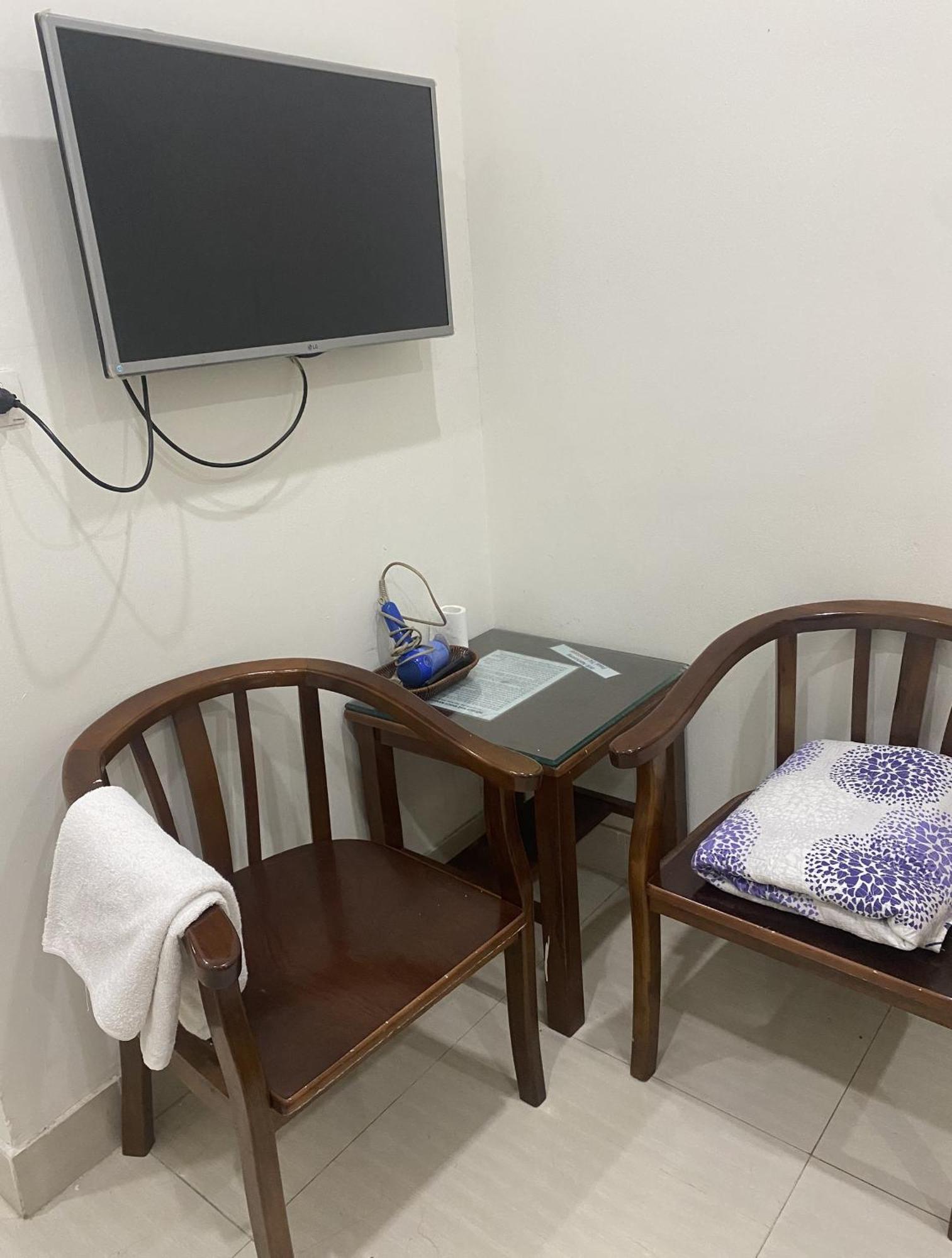 Nam Cuong Motel - Phong Don Co Cua So Thoang Mat Khep Kin - Thang May Hanoi Zewnętrze zdjęcie